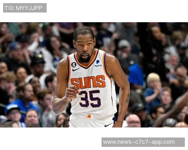 杜兰特称赞小贾巴里训练成效显著进步神速令人惊喜