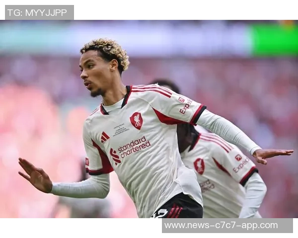 斯洛特计划调整边后卫战术弗林蓬助力利物浦重返巅峰